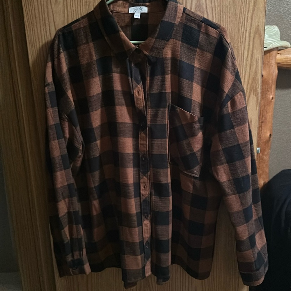 Women’s brand new shirt worn once